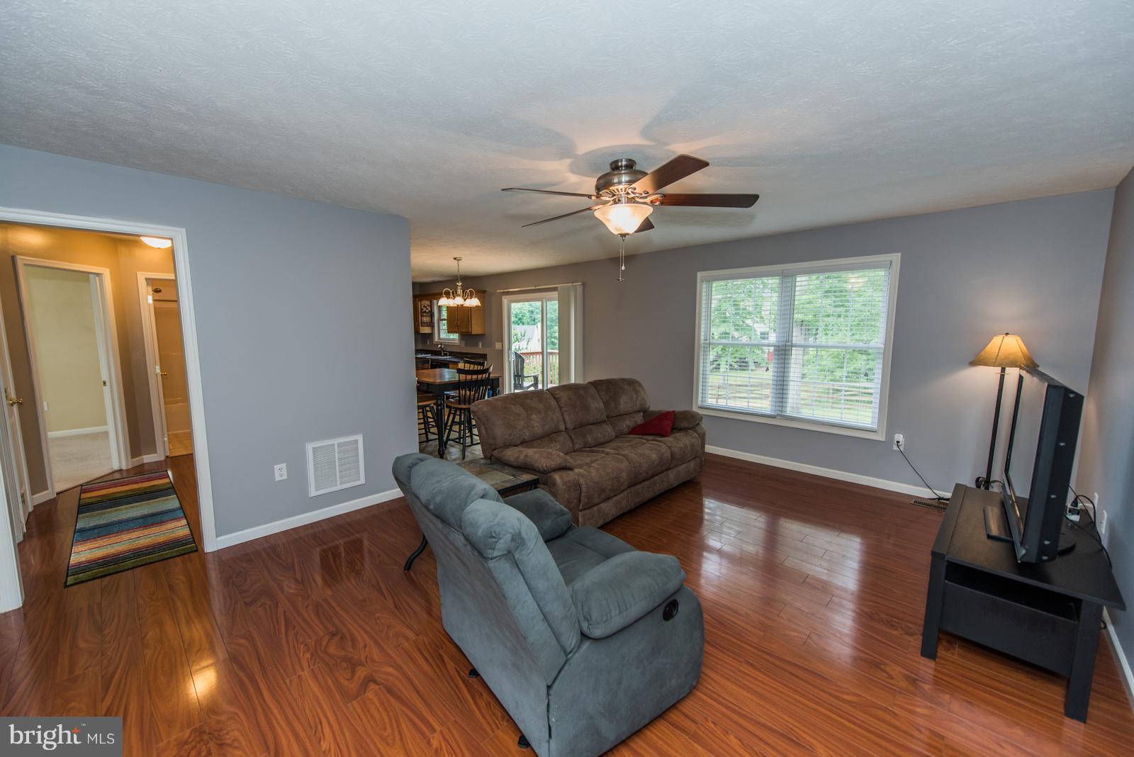 MIDDLE CREEK MANOR - Residential