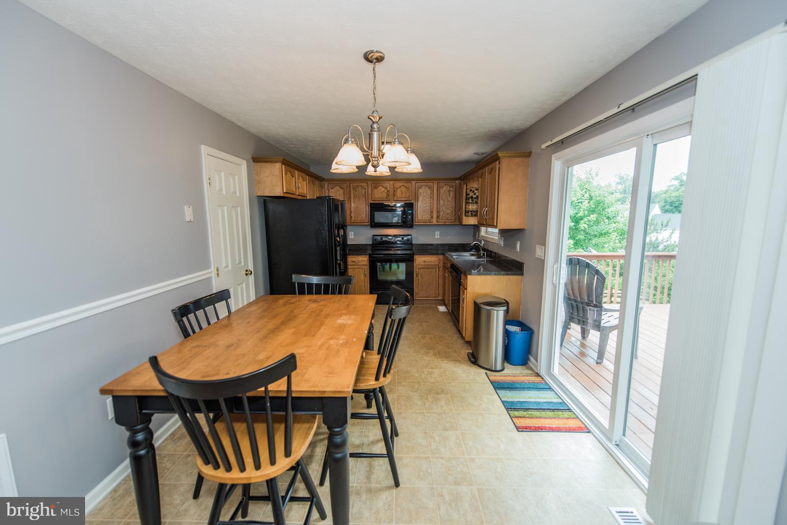 MIDDLE CREEK MANOR - Residential