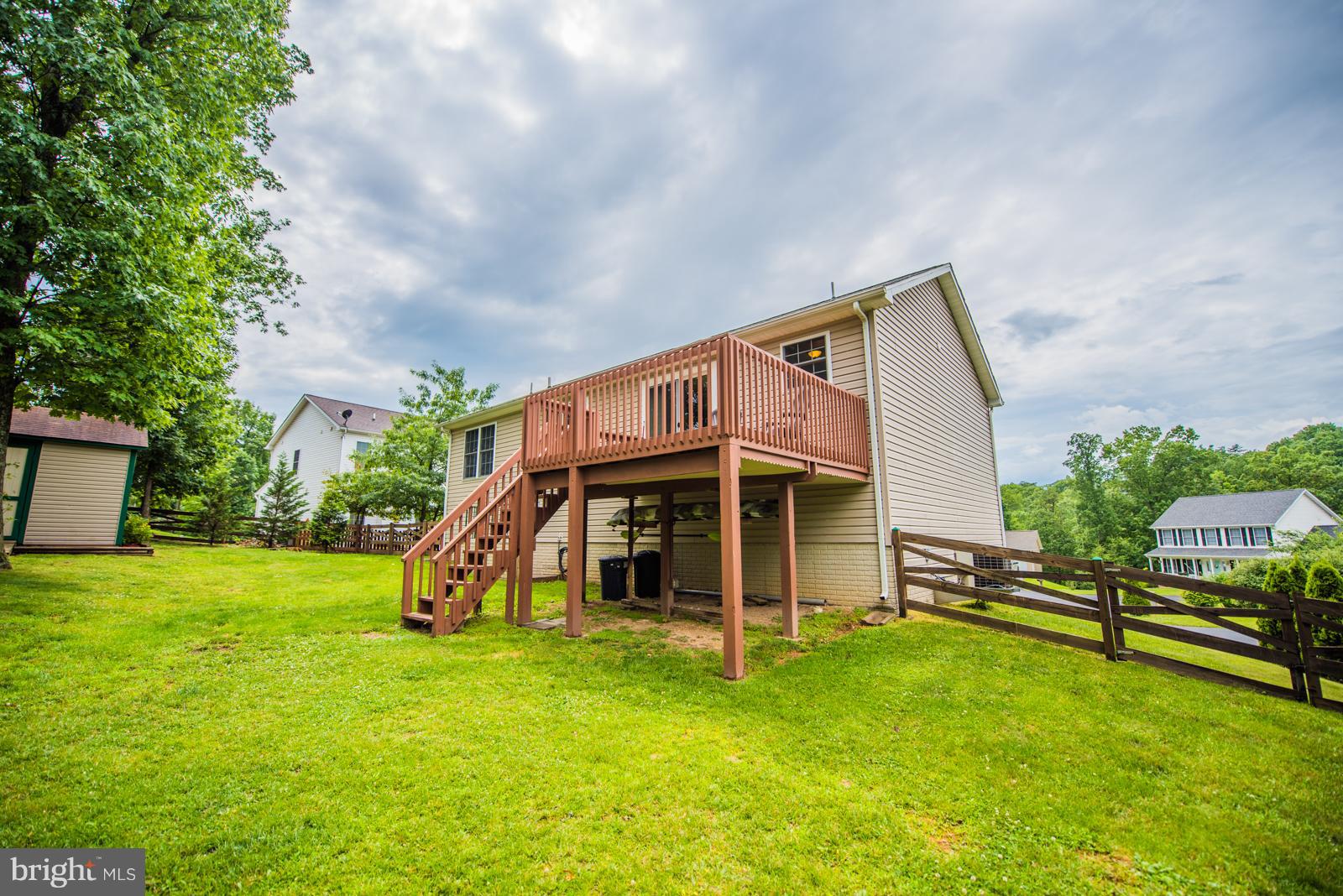 MIDDLE CREEK MANOR - Residential