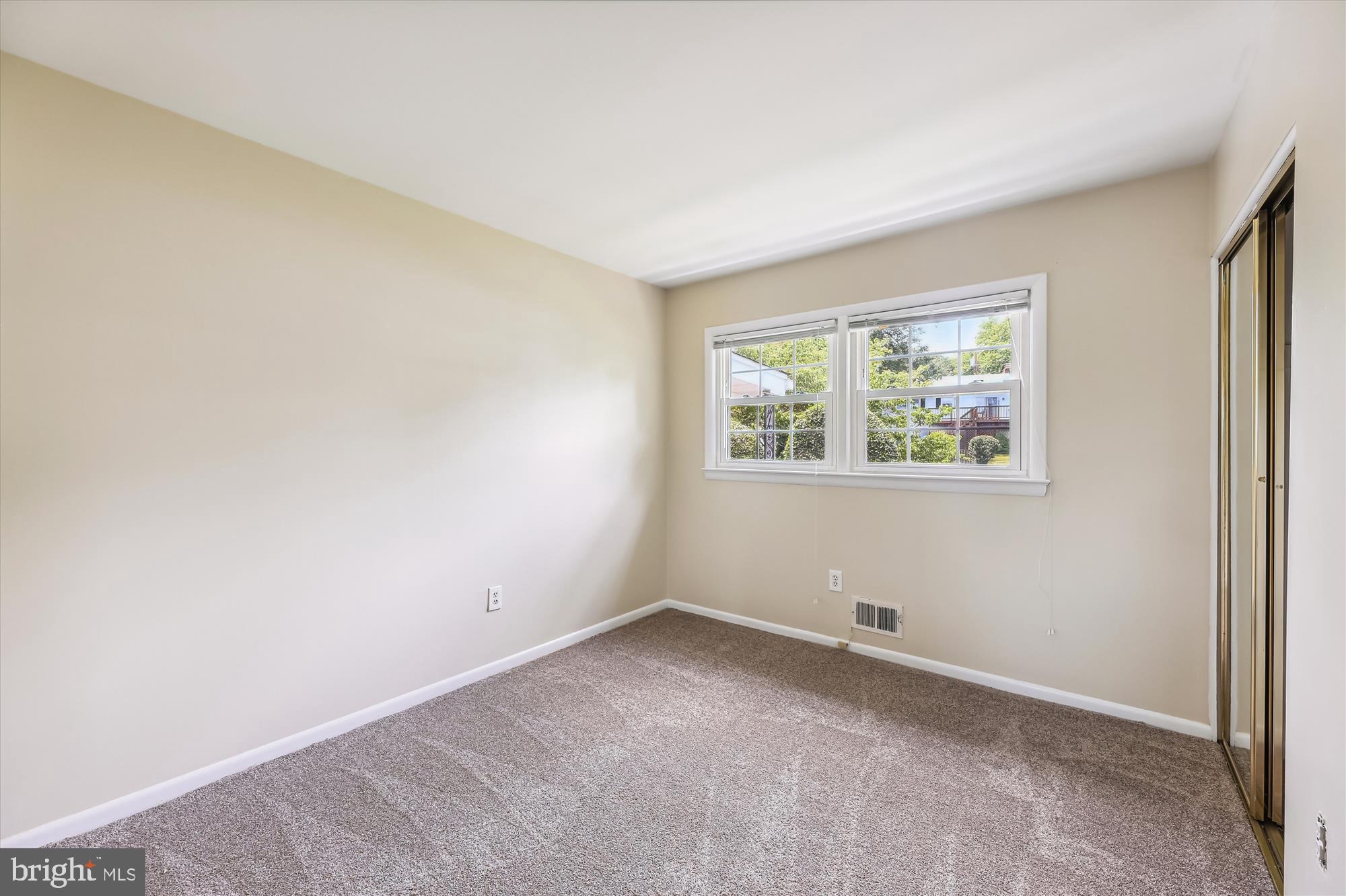 HAYFIELD FARM - Residential Lease