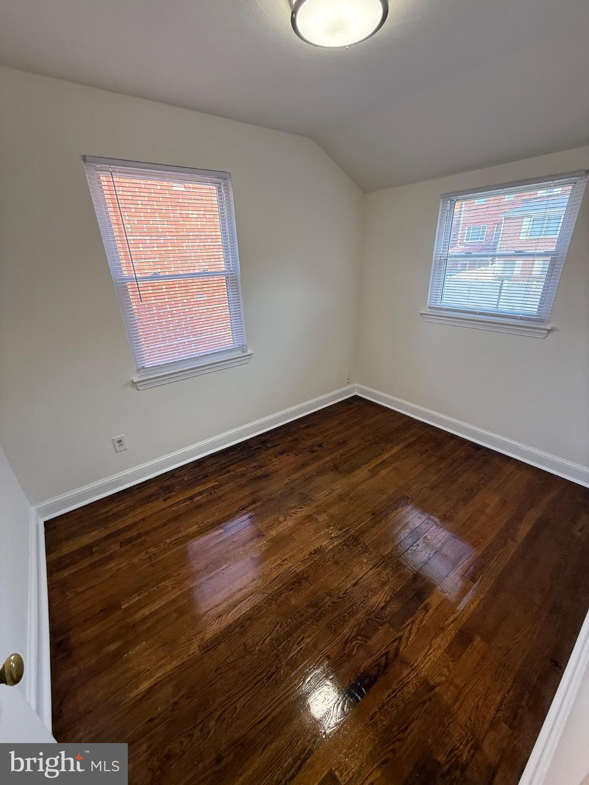 374 CHAPLIN STREET SE