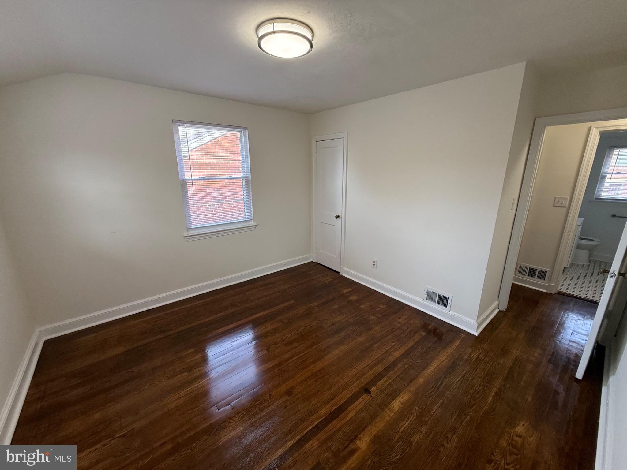 374 CHAPLIN STREET SE