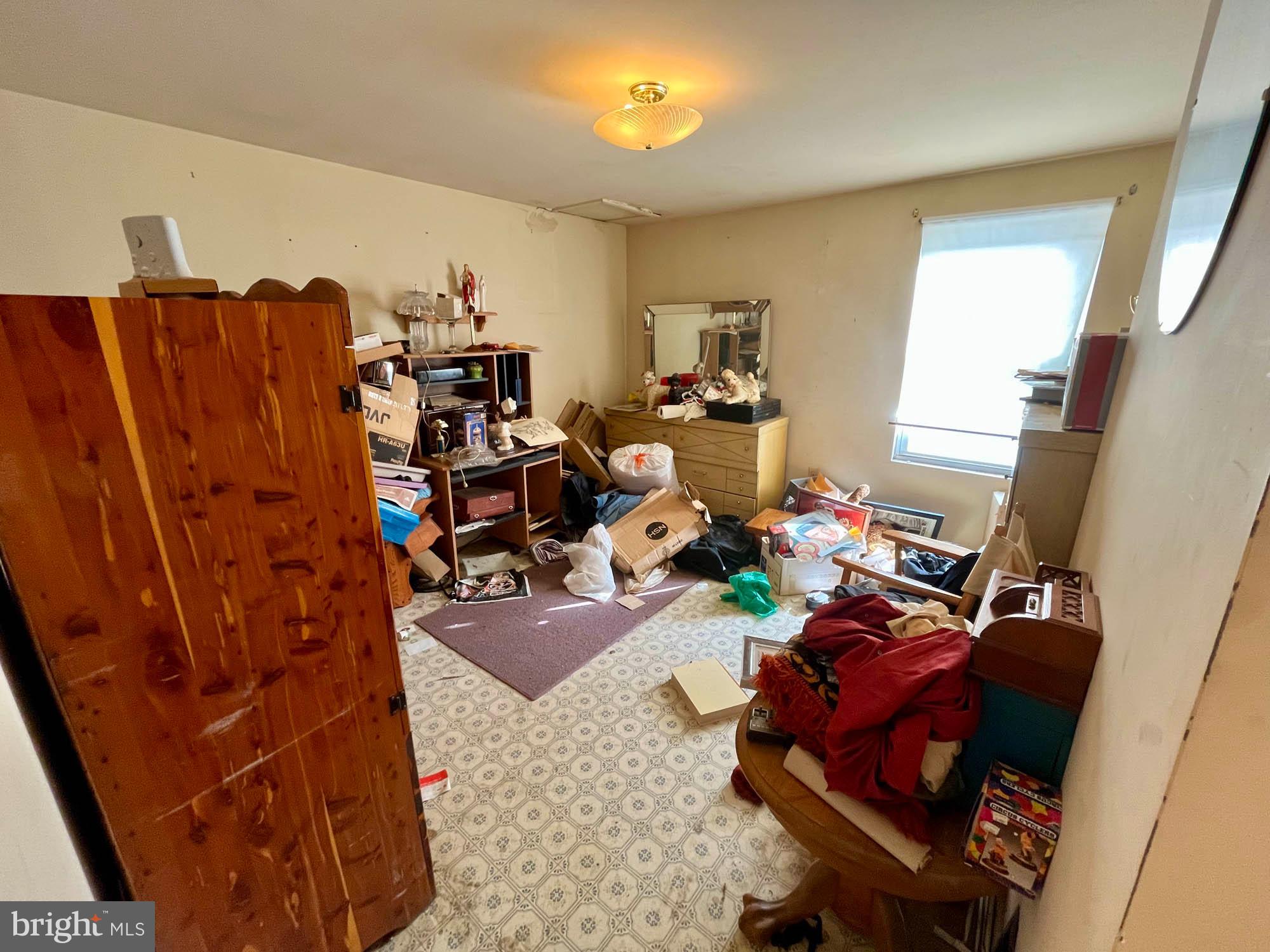 HOLLINS MARKET - Commercial Sale