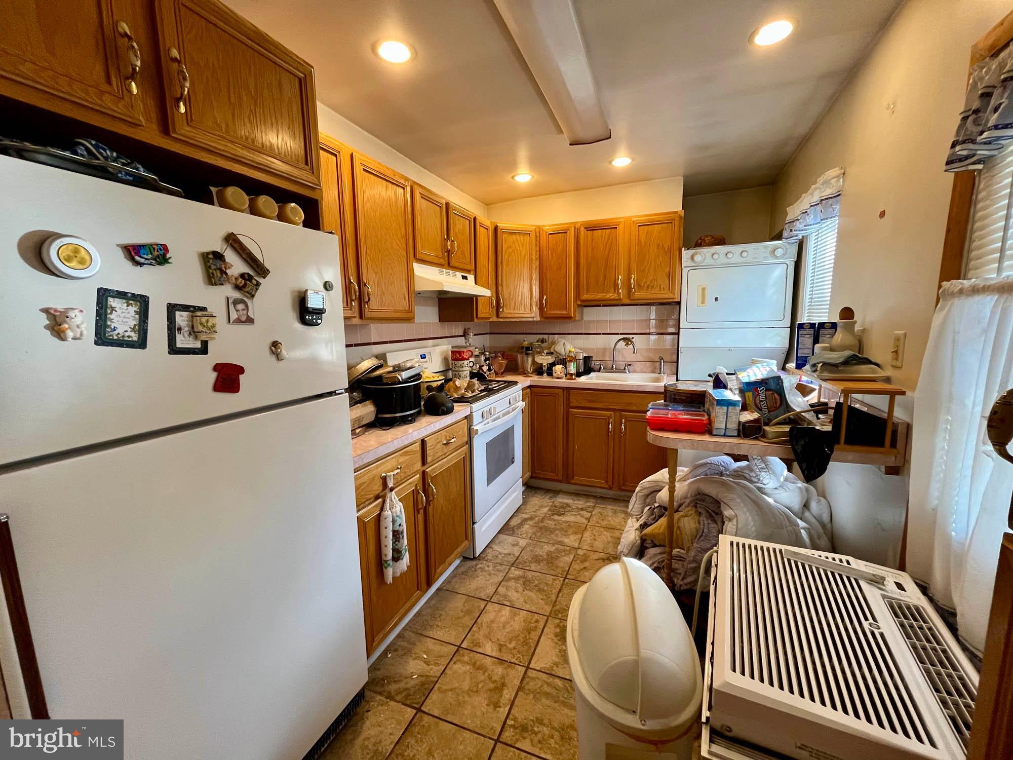 HOLLINS MARKET - Commercial Sale