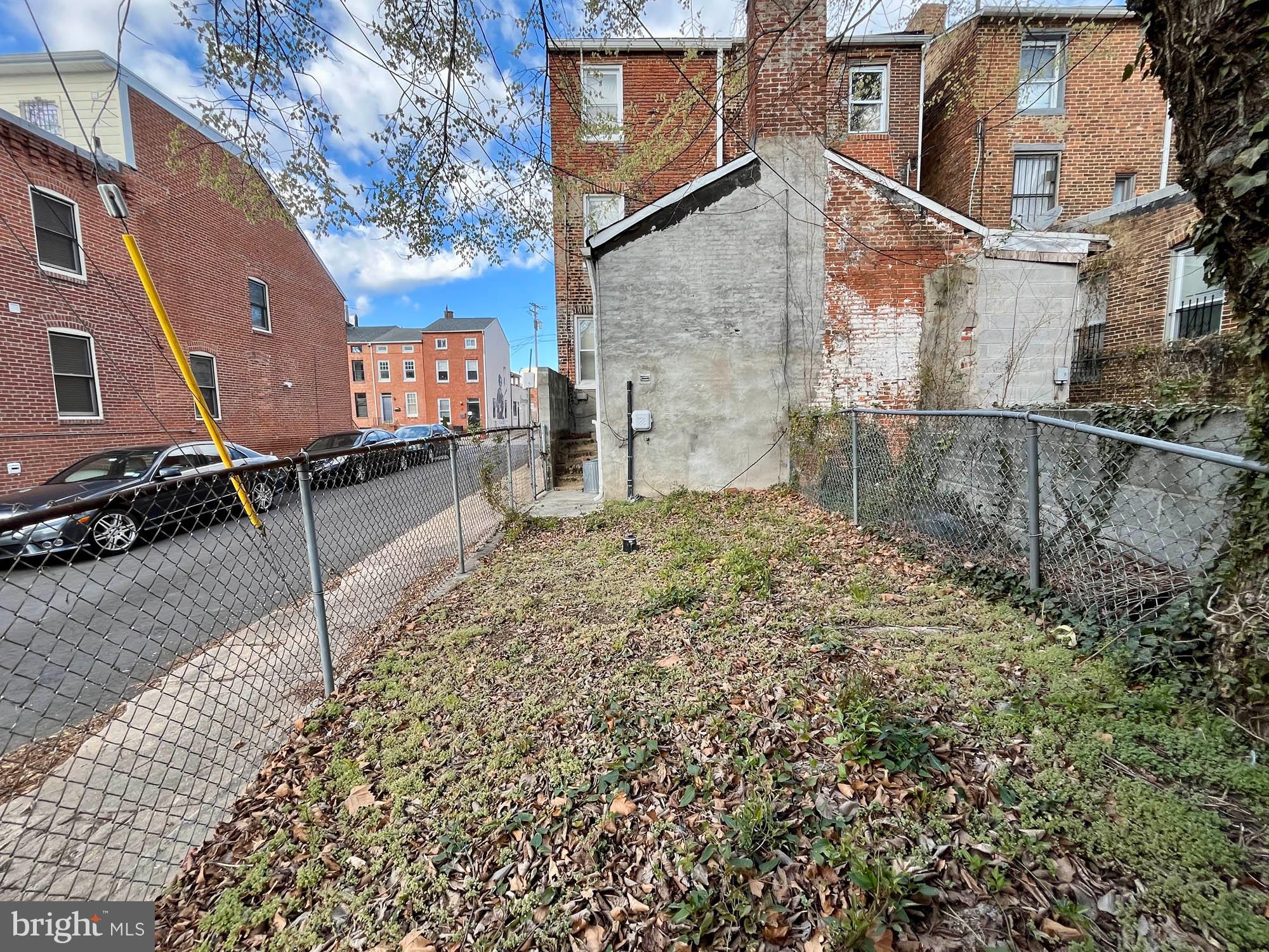 11 S ARLINGTON AVENUE