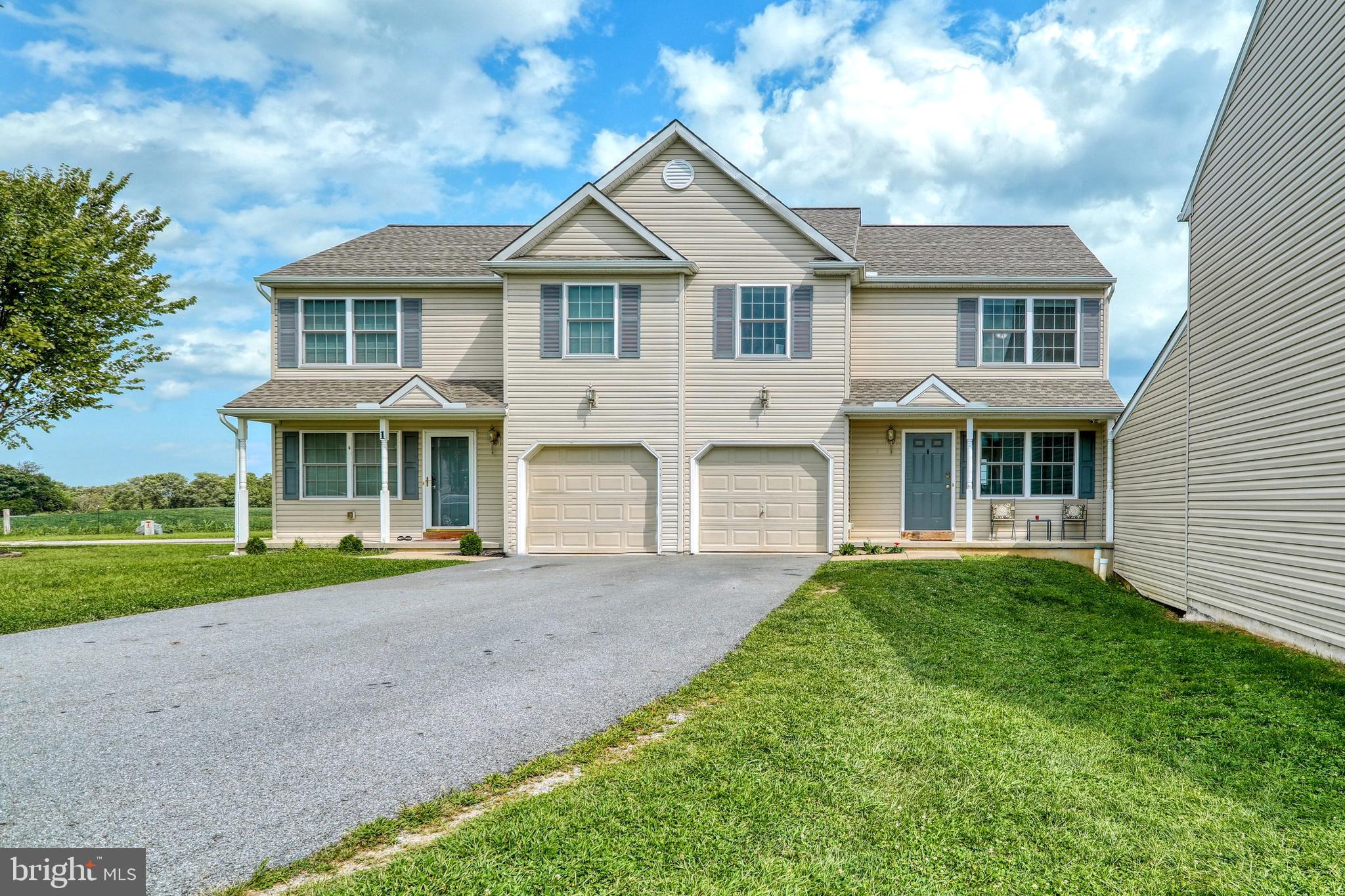 COUNTRY VIEW COURT - Residential