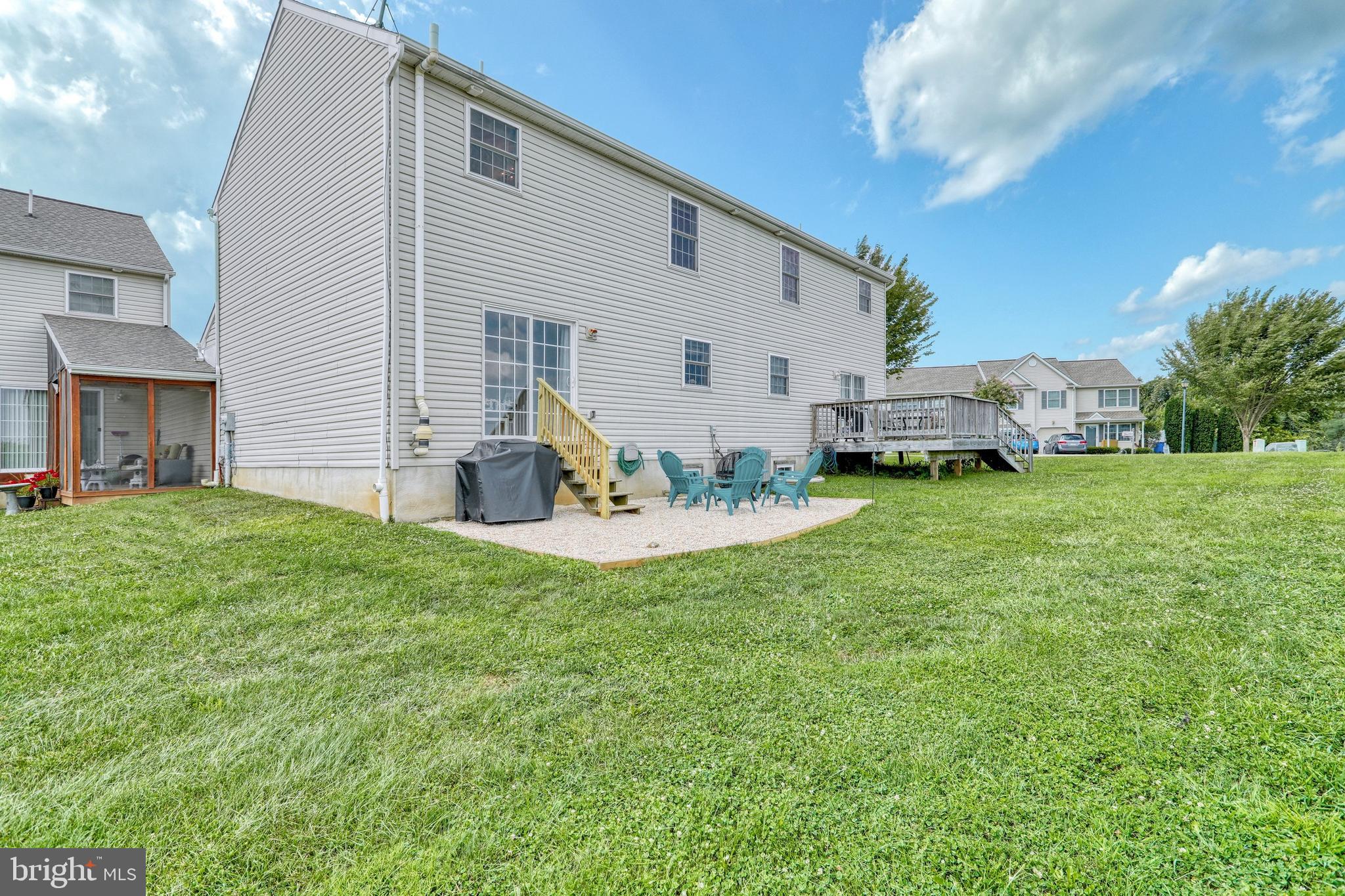 COUNTRY VIEW COURT - Residential