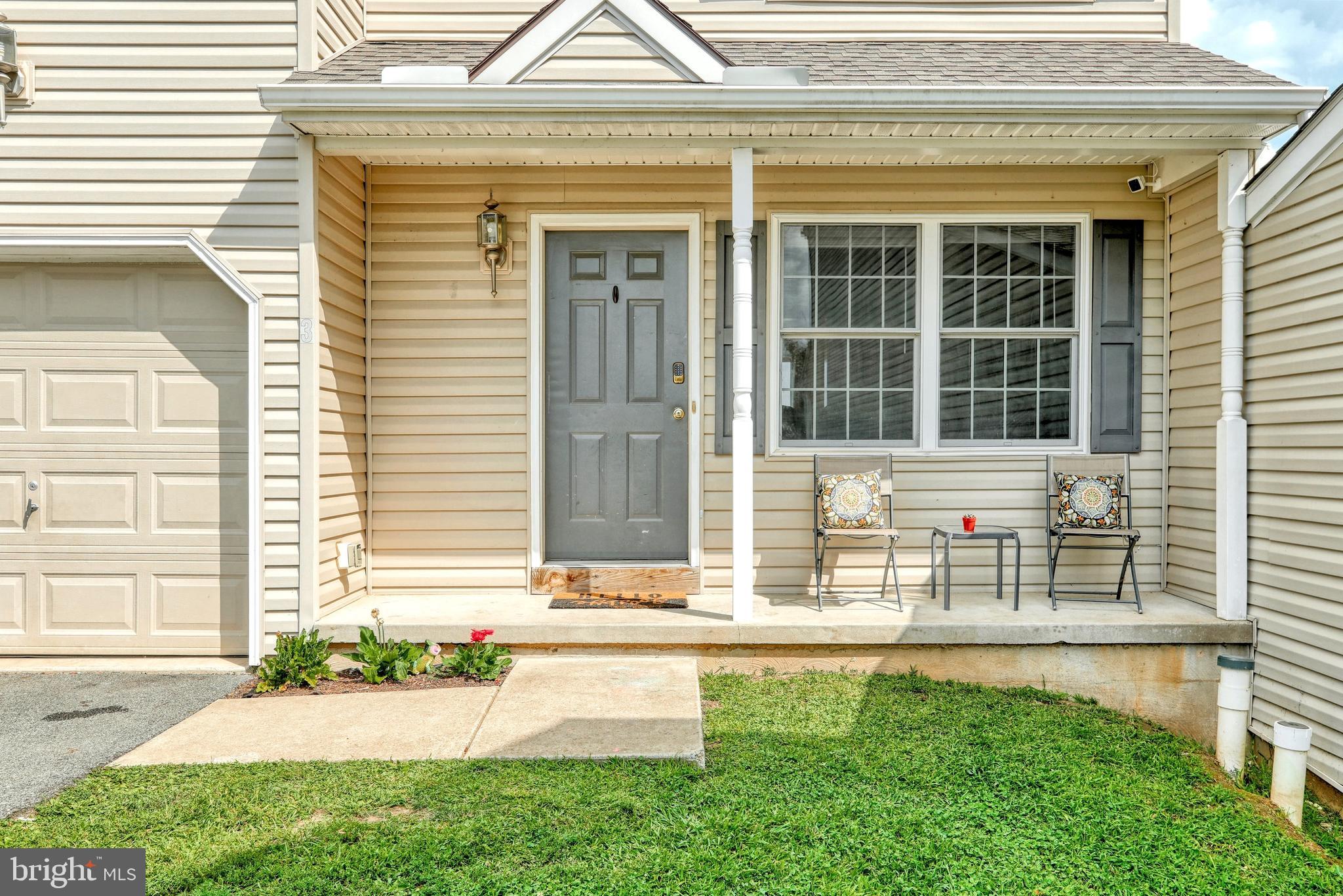 COUNTRY VIEW COURT - Residential