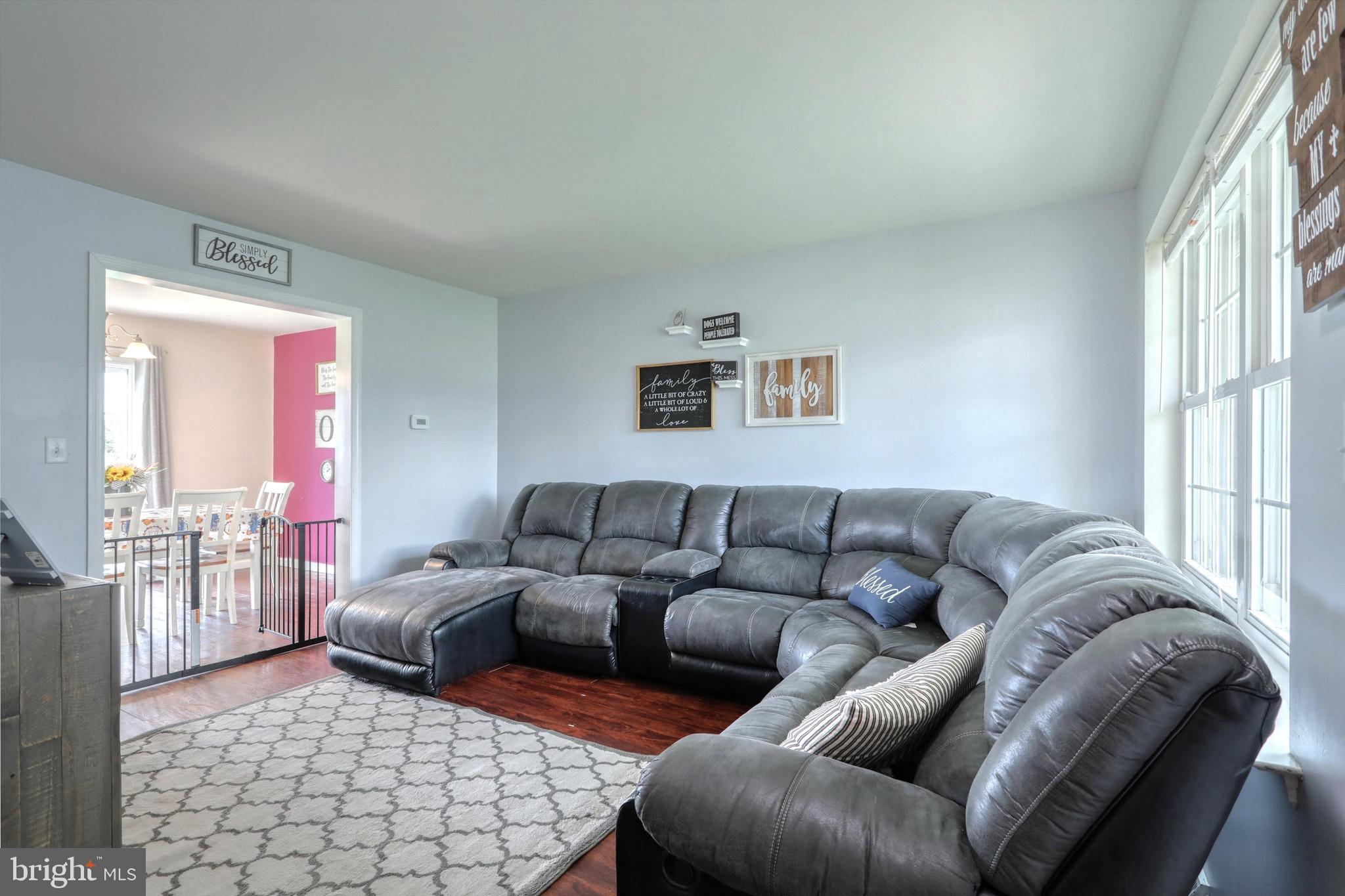 COUNTRY VIEW COURT - Residential