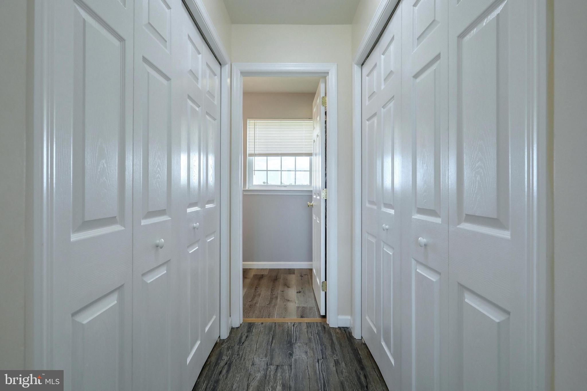 COUNTRY VIEW COURT - Residential