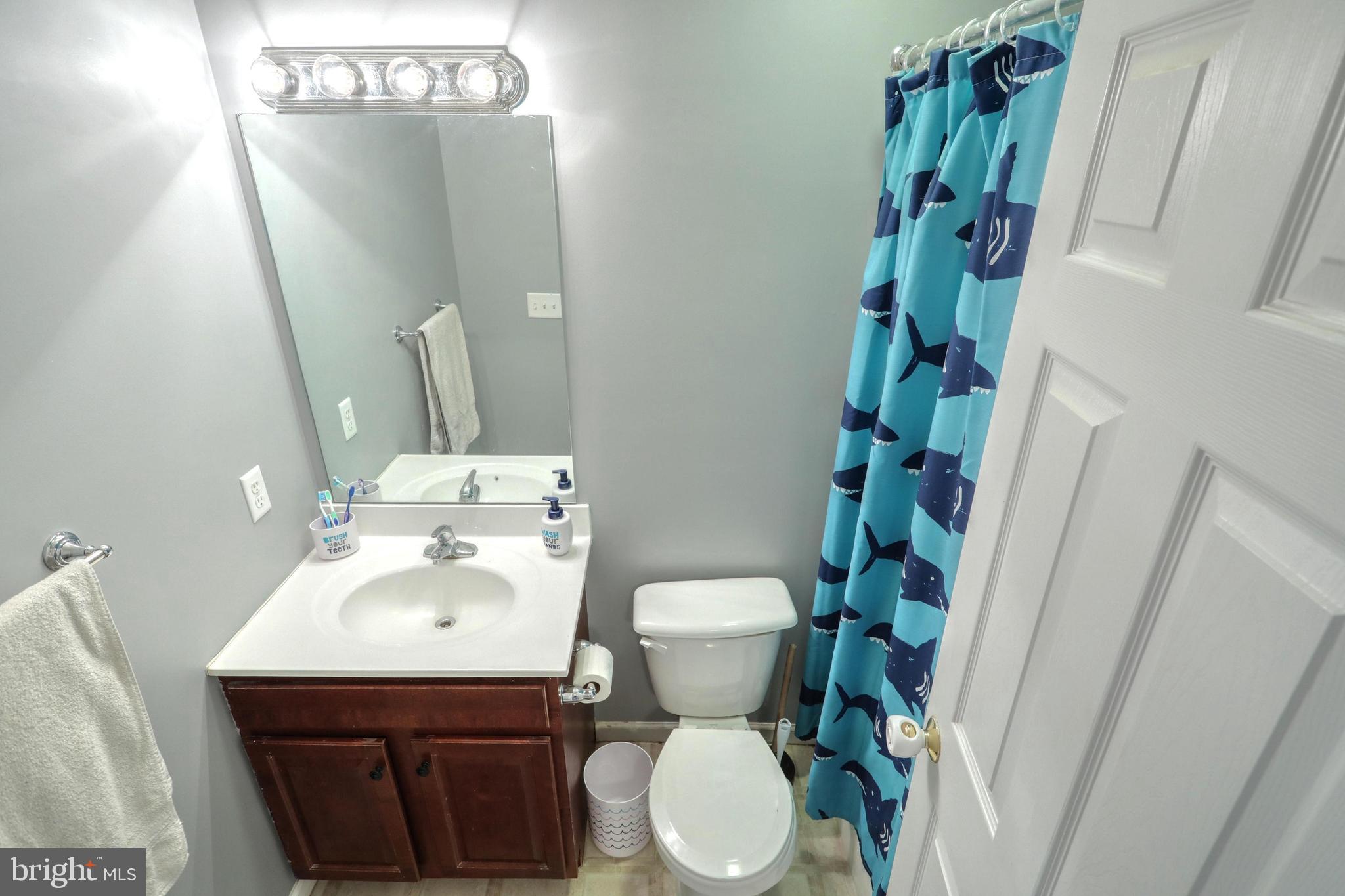 COUNTRY VIEW COURT - Residential