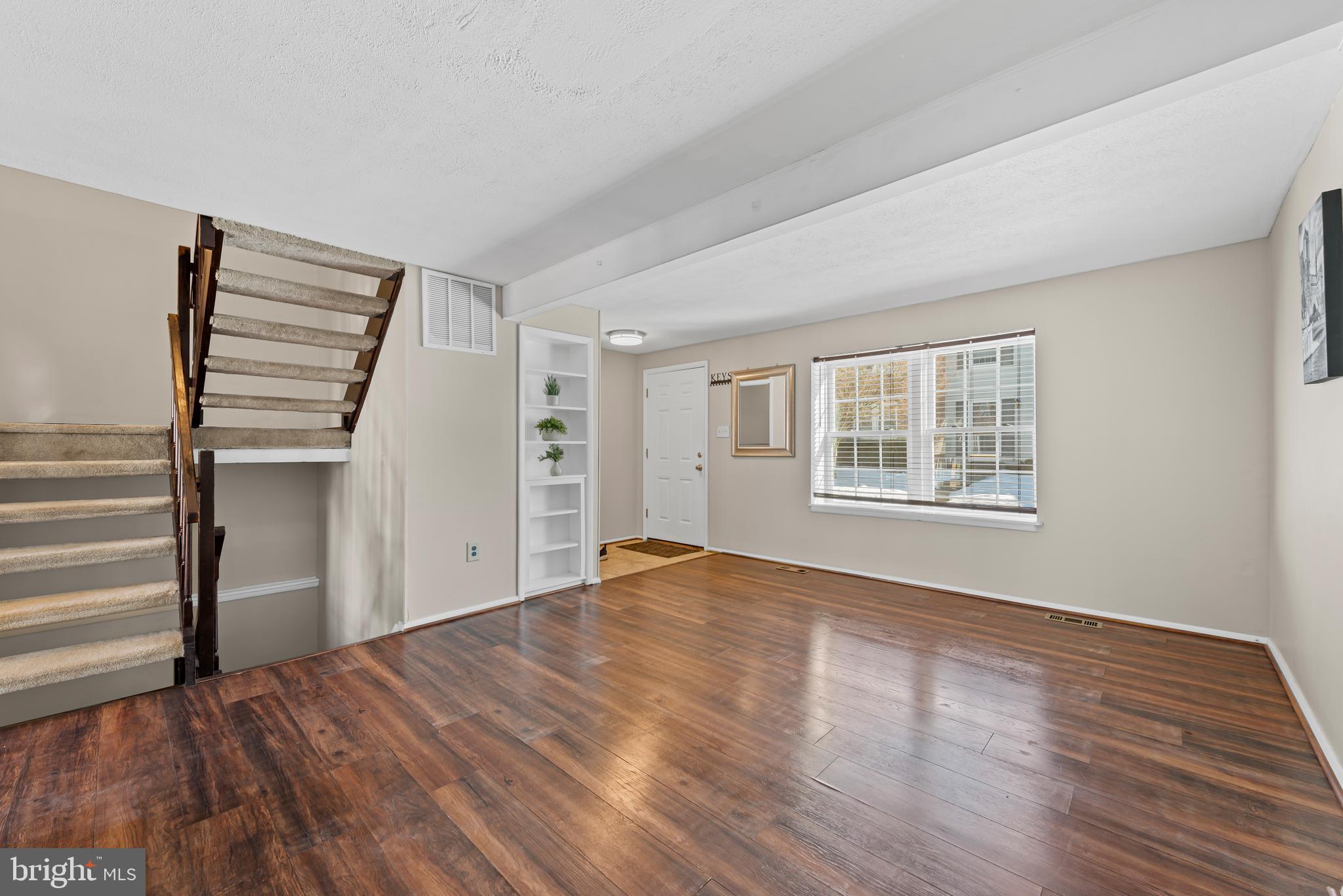 POINT OF WOODS - Residential