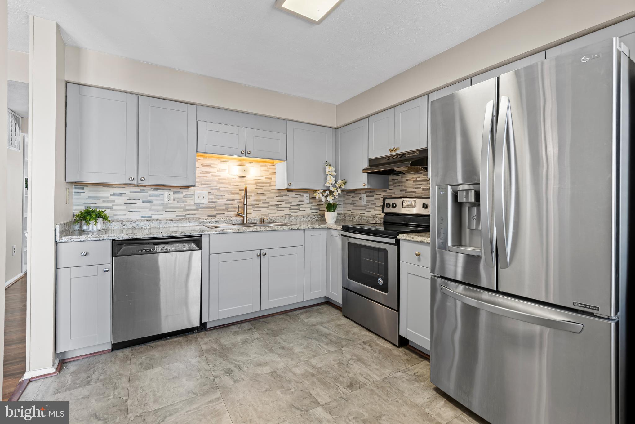 POINT OF WOODS - Residential