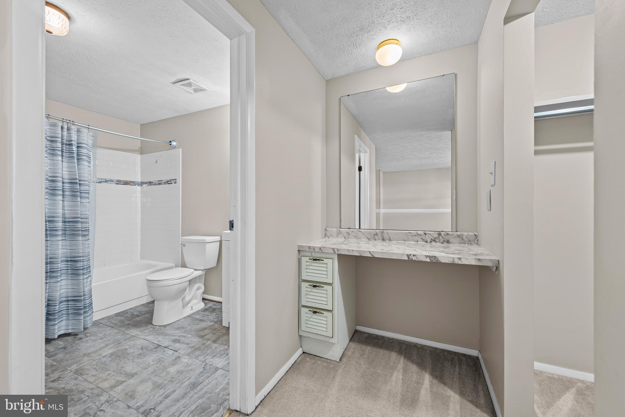 POINT OF WOODS - Residential