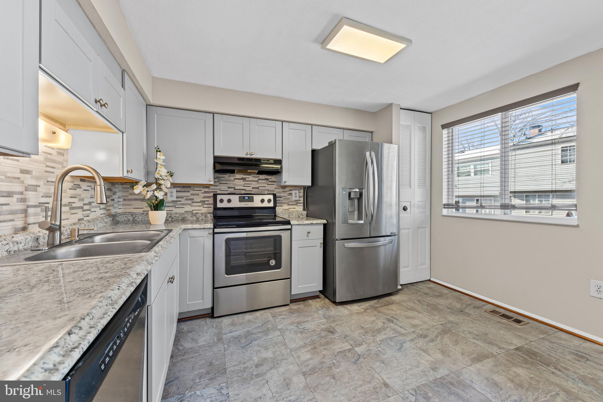 POINT OF WOODS - Residential