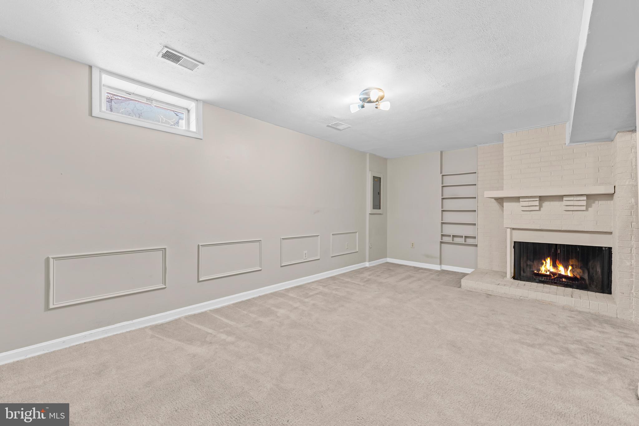 POINT OF WOODS - Residential