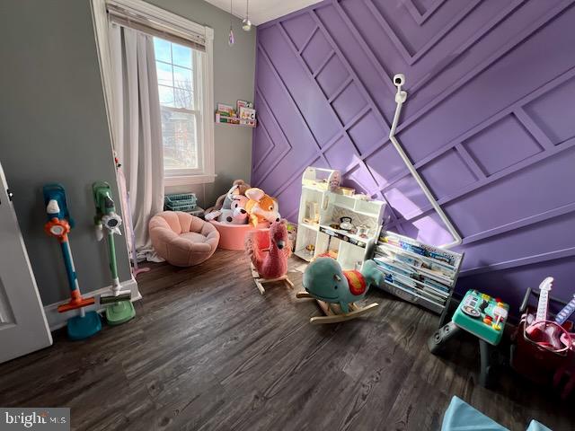 EAST OAK LANE - Residential