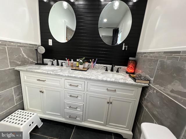 EAST OAK LANE - Residential