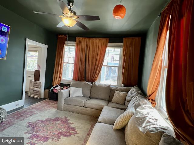 EAST OAK LANE - Residential