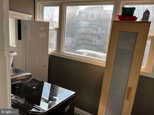 EAST OAK LANE - Residential