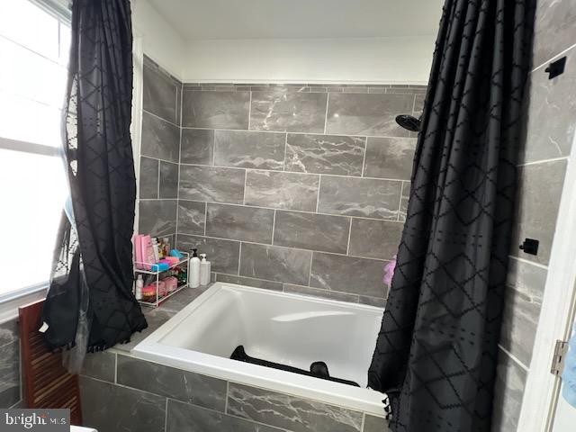 EAST OAK LANE - Residential