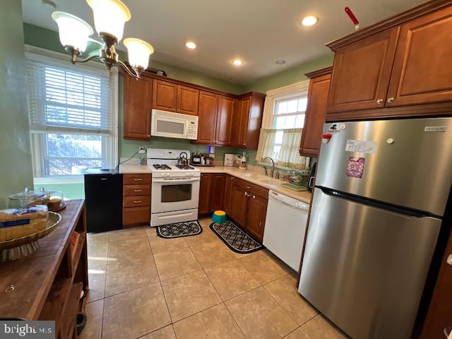 EAST OAK LANE - Residential