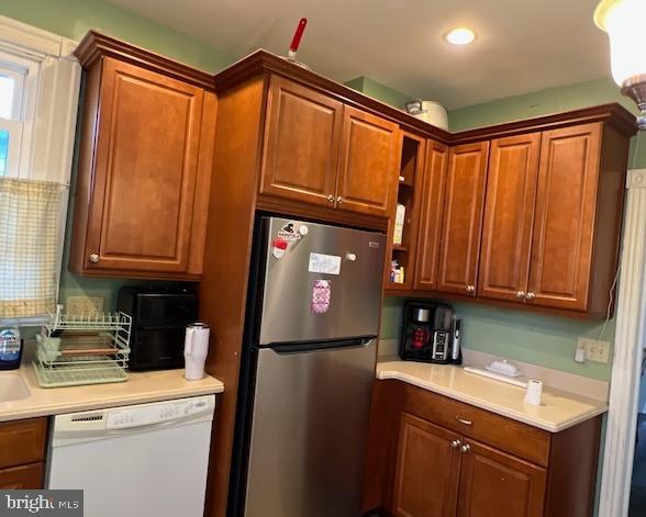 EAST OAK LANE - Residential