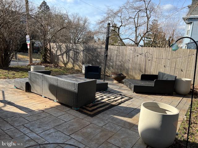 EAST OAK LANE - Residential