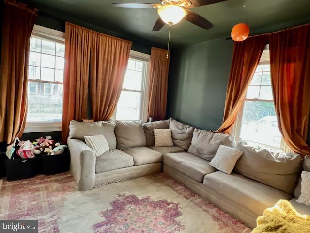 EAST OAK LANE - Residential