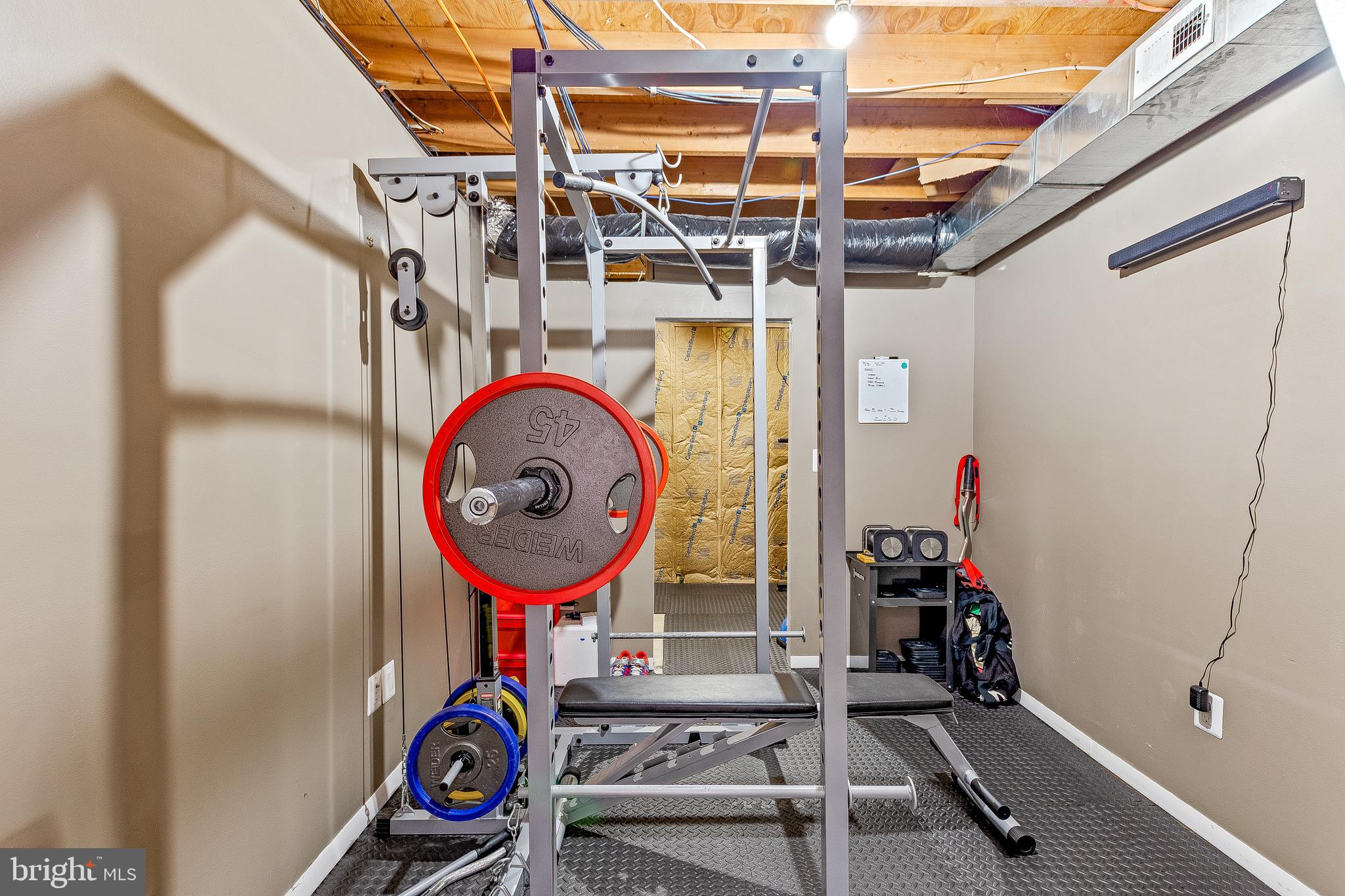 POPLAR WOODS - Residential