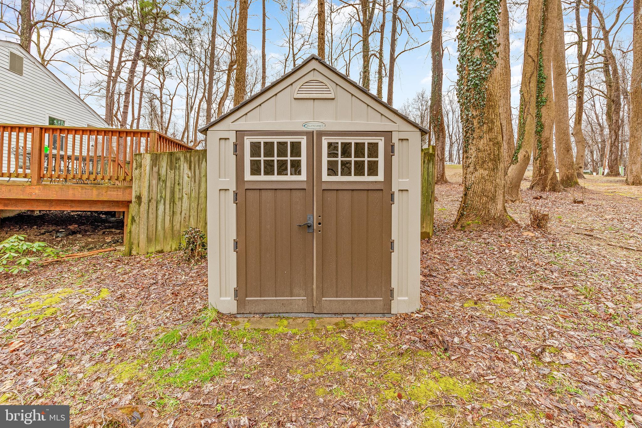 POPLAR WOODS - Residential