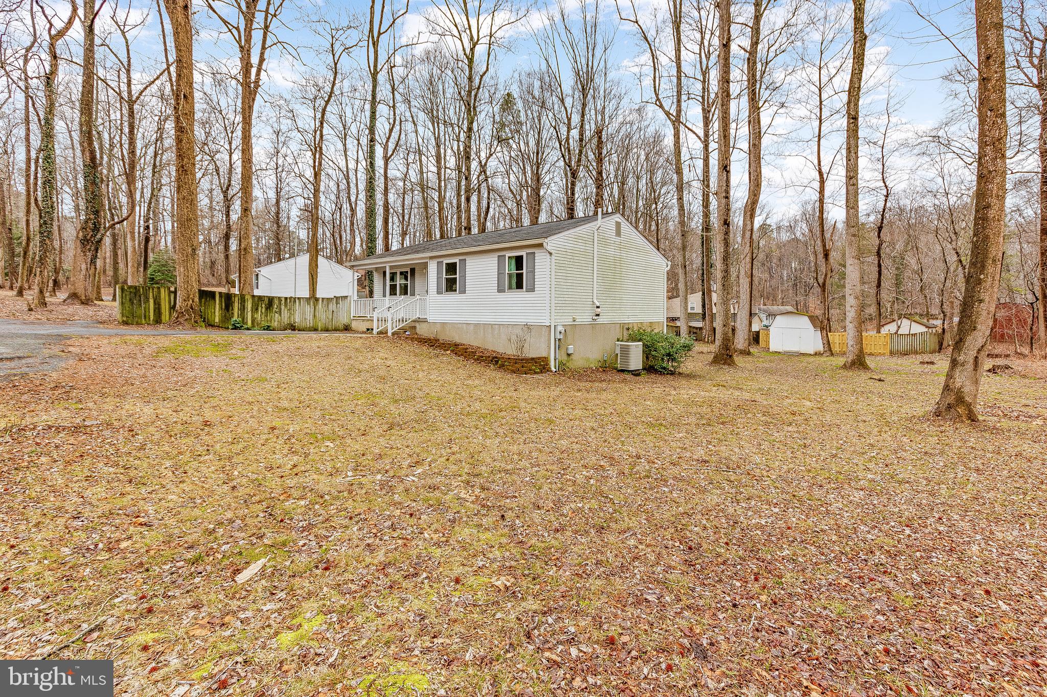 POPLAR WOODS - Residential