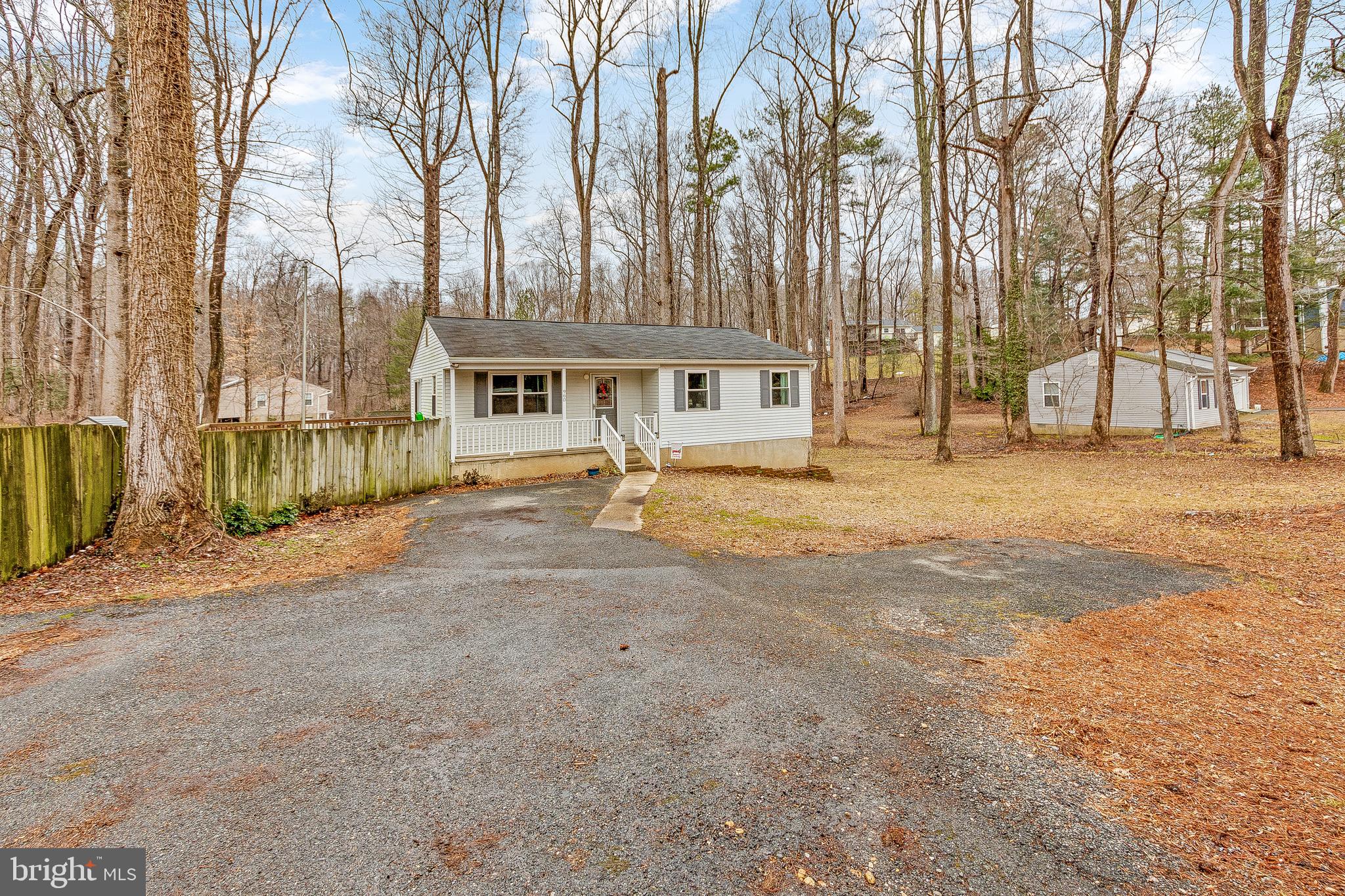 POPLAR WOODS - Residential