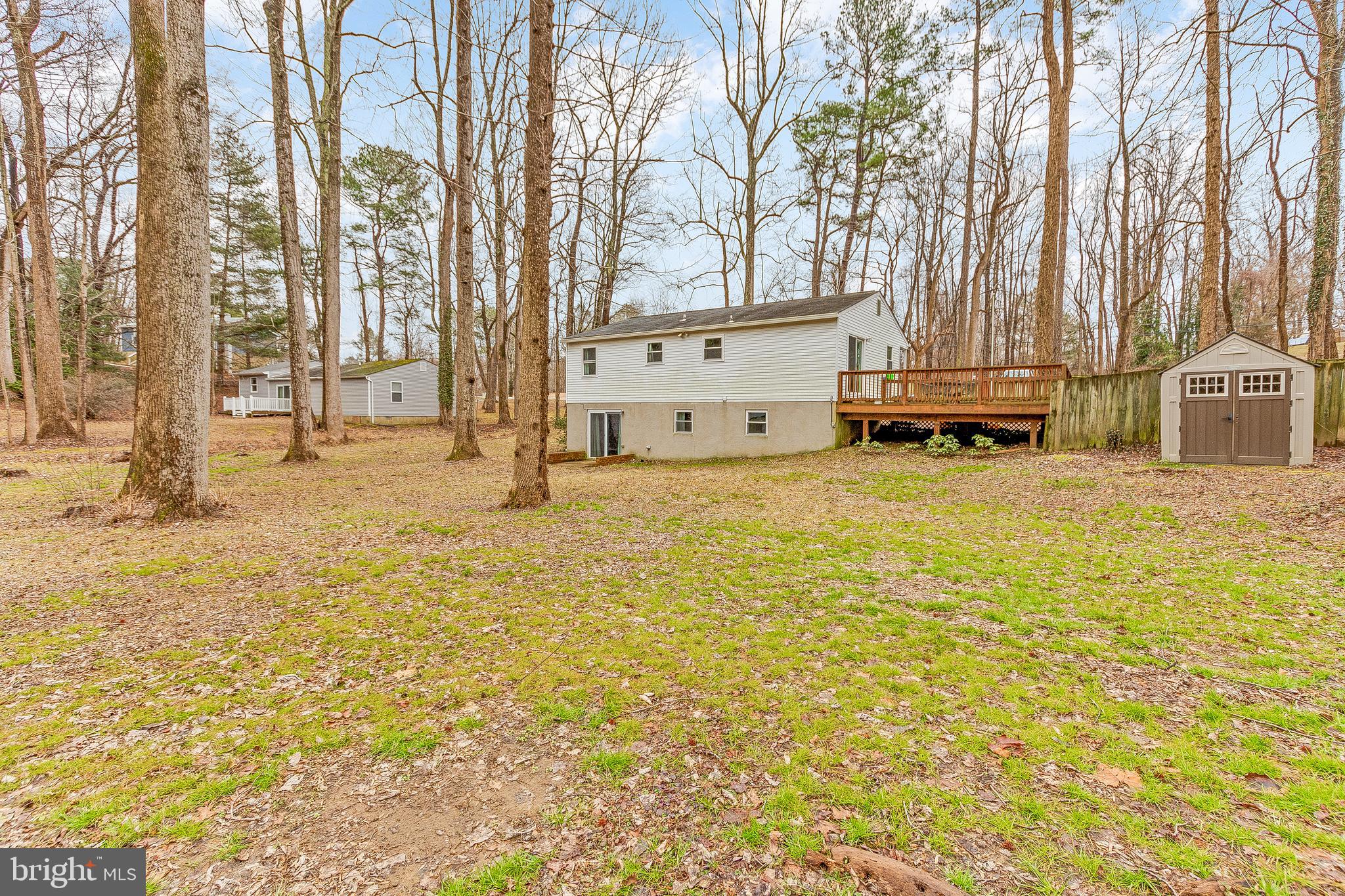 POPLAR WOODS - Residential