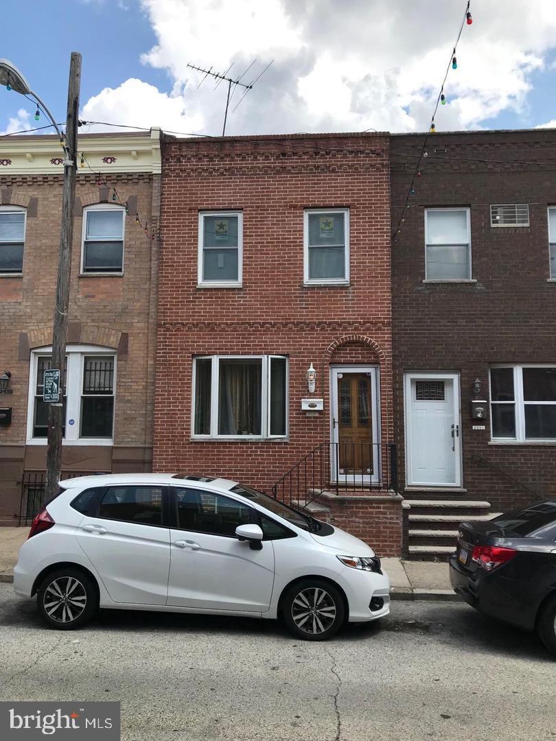 Beautiful brick front house close to International Airport, sports complexes, casino and public transportation to center city. The seller is offering the property in AS IS condition.
SELLER IS MOTIVATED!!!