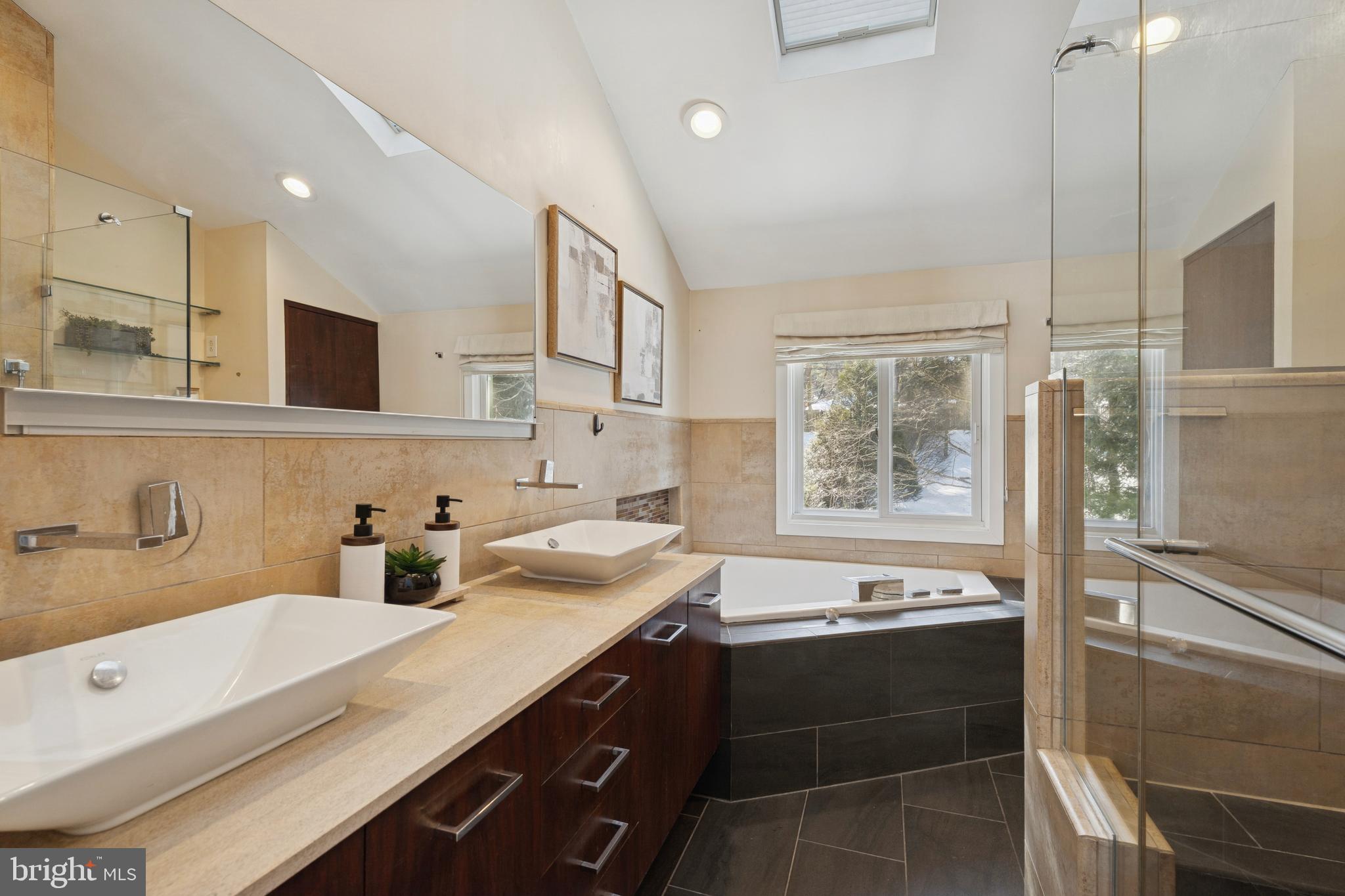 BRYN MAWR - Residential