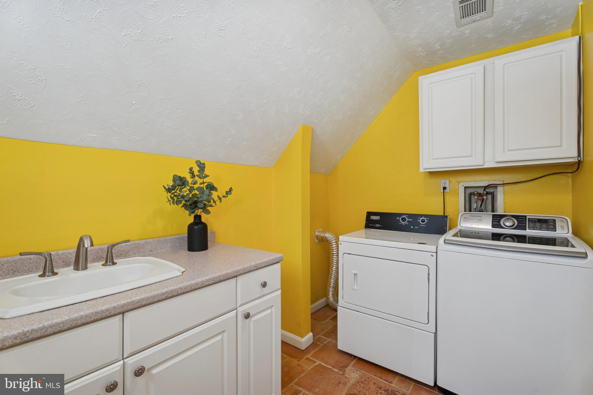 BRYN MAWR - Residential