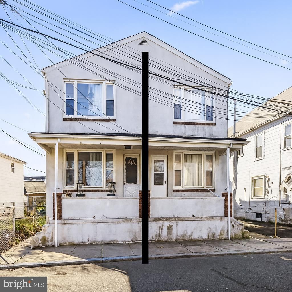 Photo of 721 Brown Street, BRISTOL, PA 19007 (MLS # PABU2109964)