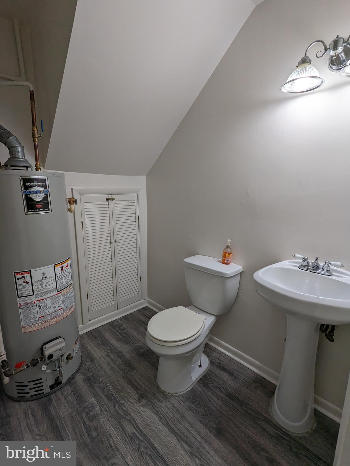 WHISKEY BOTTOM - Residential Lease