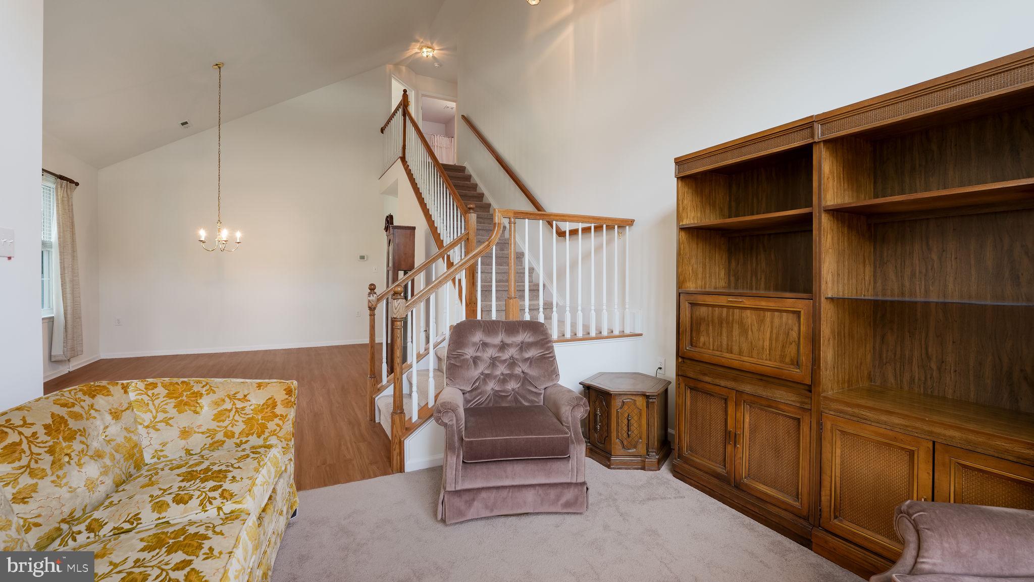 FLOWERS MILL - Residential