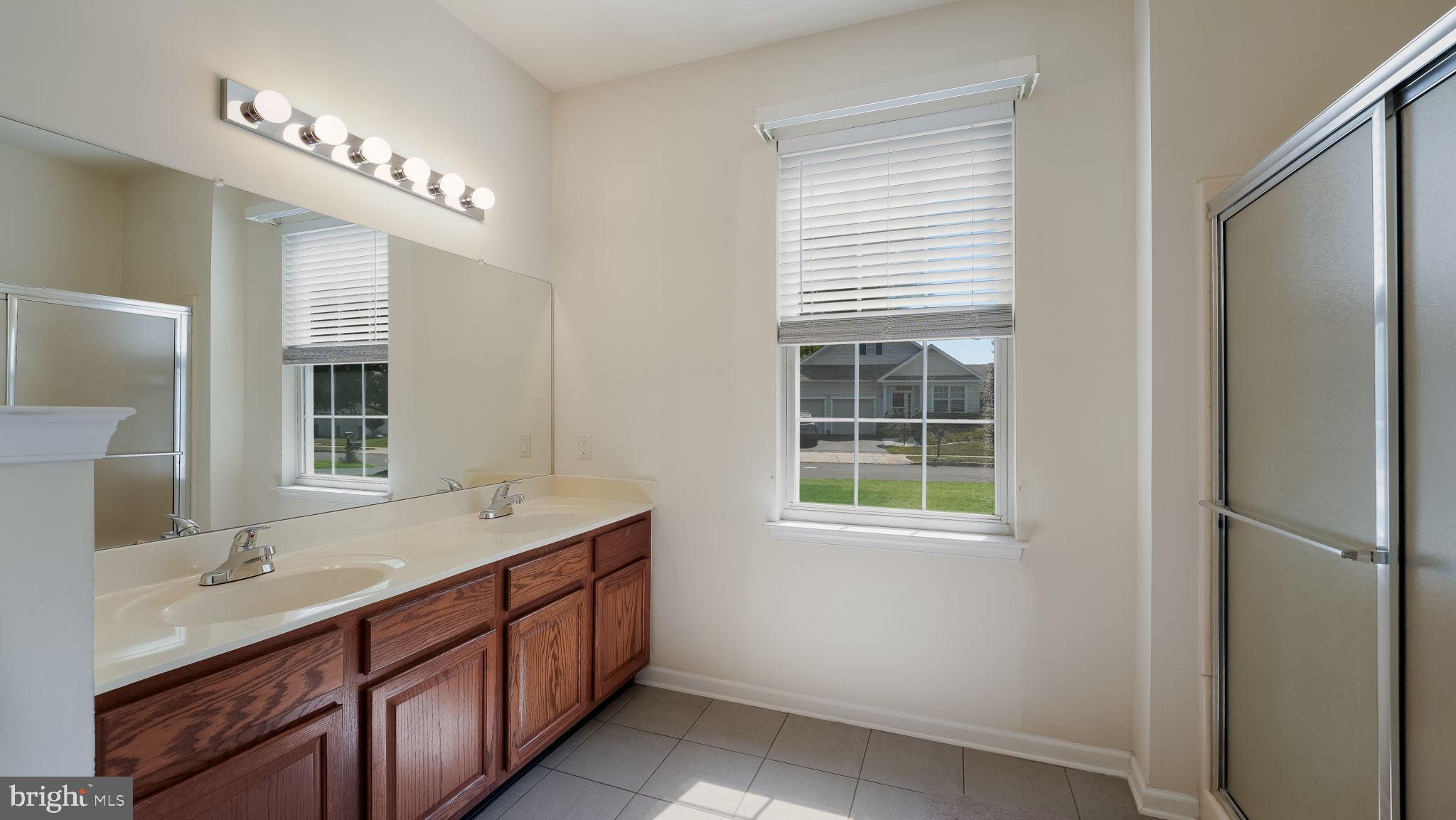 FLOWERS MILL - Residential