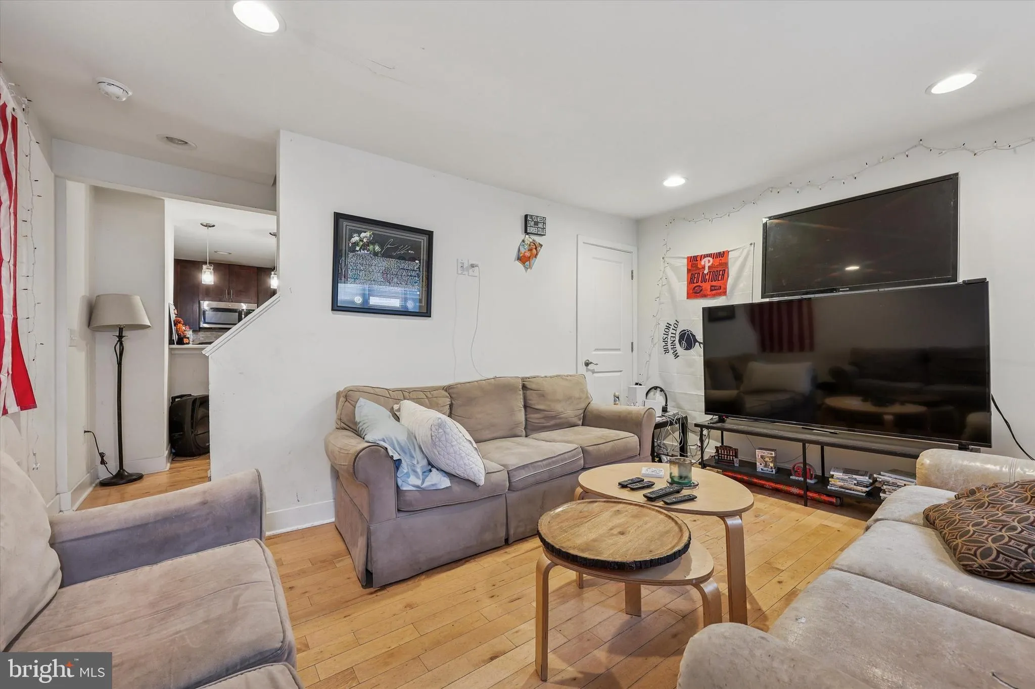Philadelphia, Pennsylvania 19127, United States, 4 Bedrooms Bedrooms, ,3 BathroomsBathrooms,Residential,Active,96737