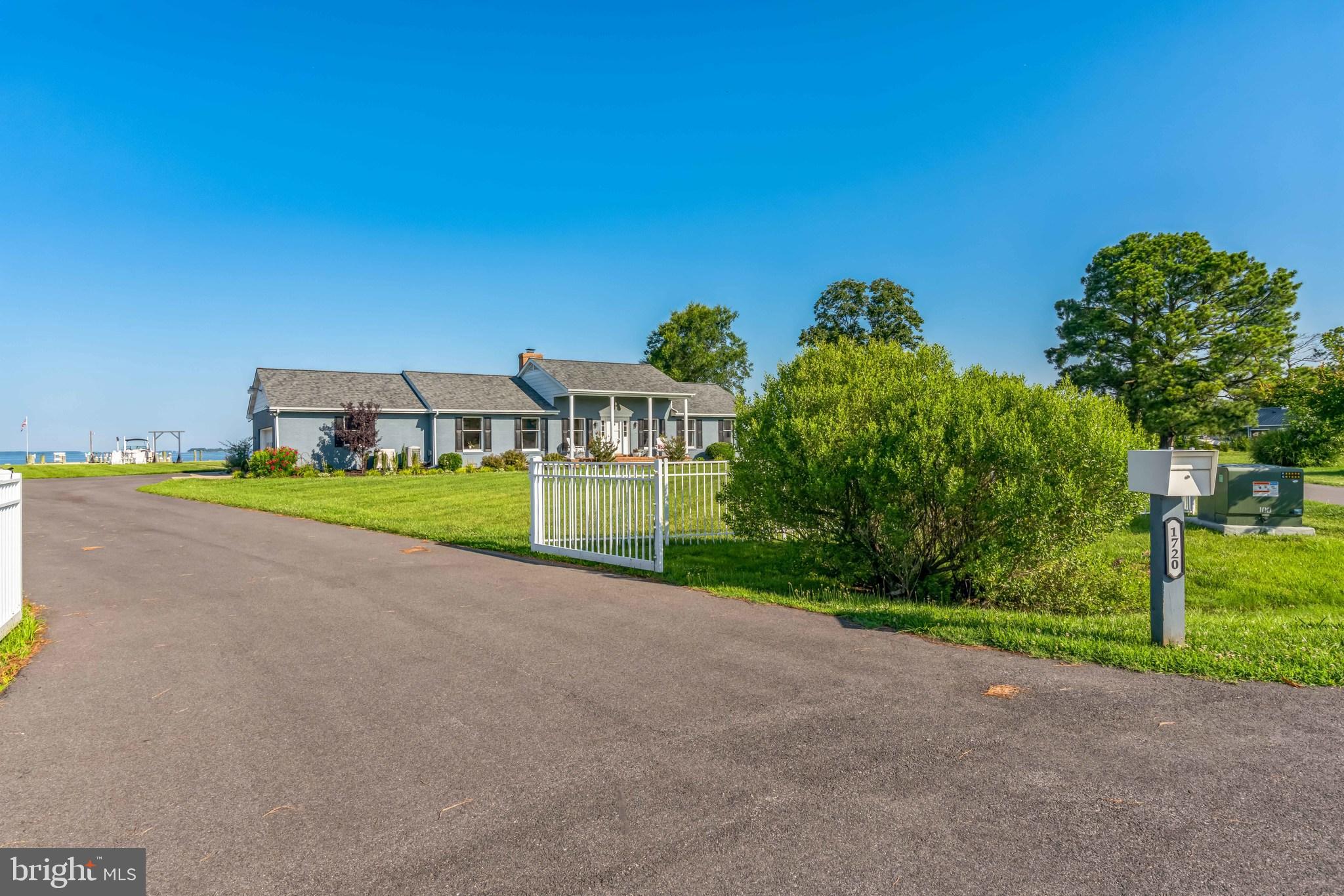 FERRY POINT - Residential