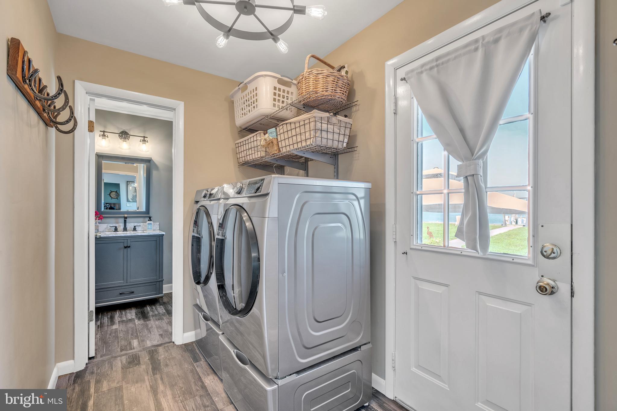 FERRY POINT - Residential