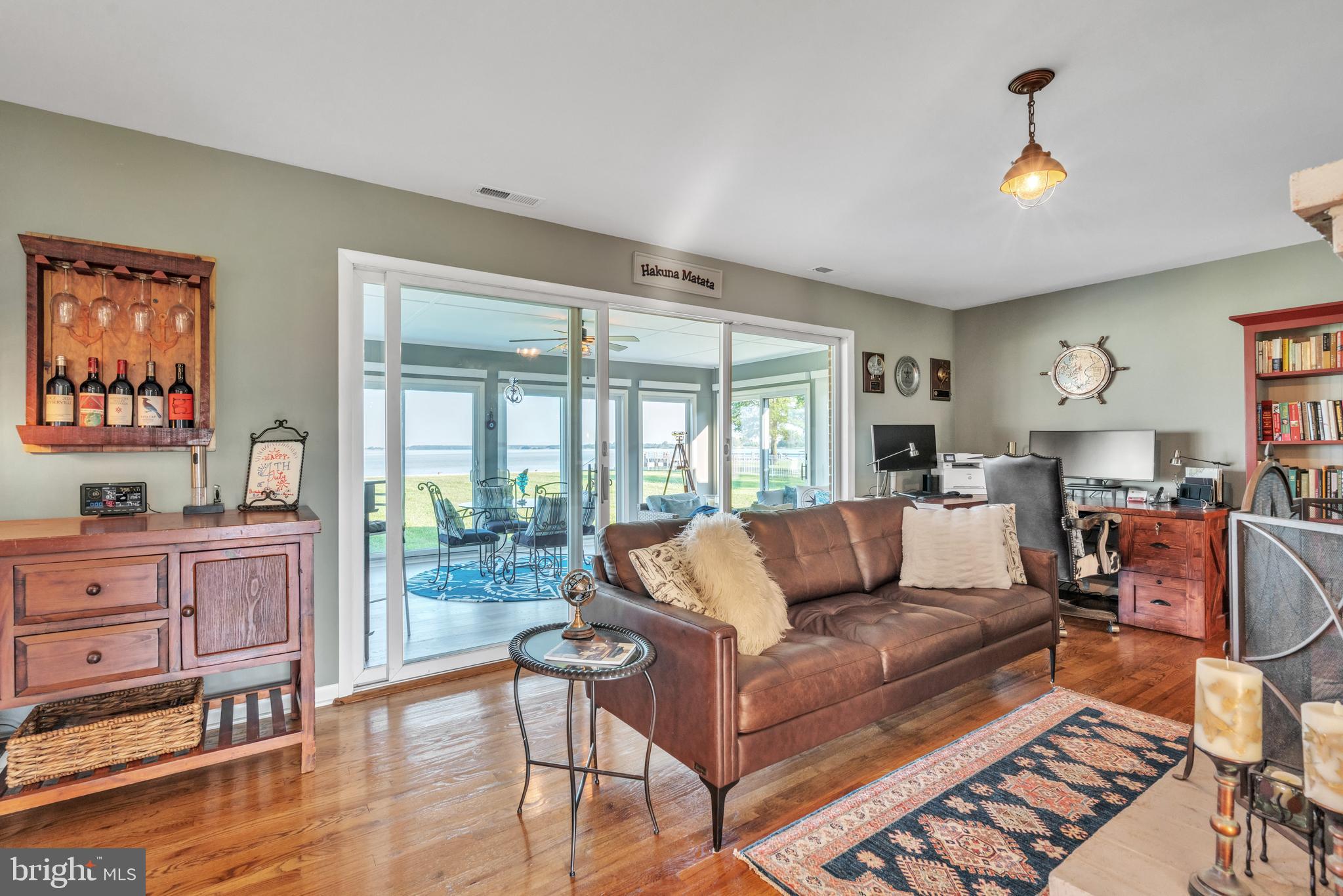 FERRY POINT - Residential