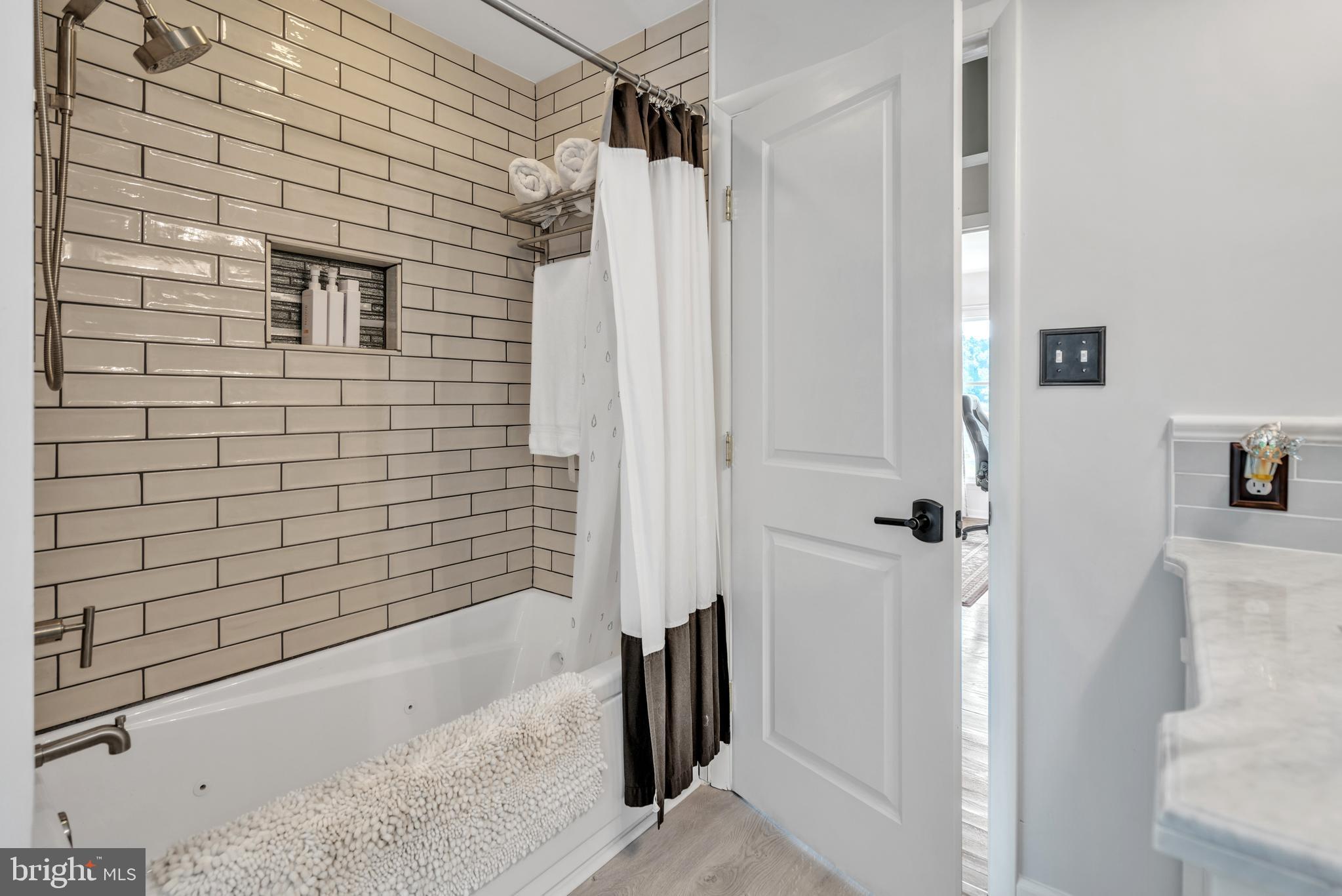 FERRY POINT - Residential