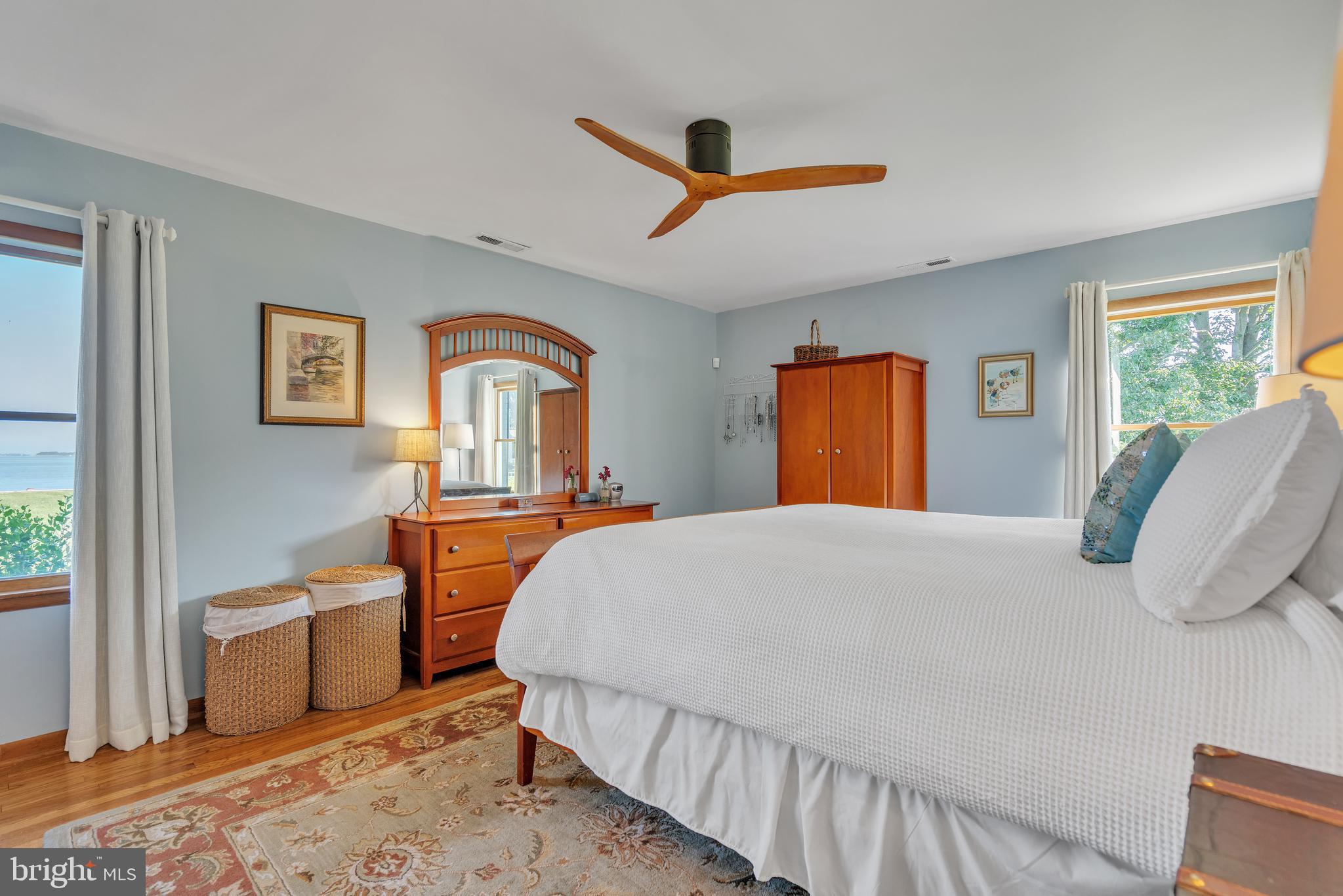 FERRY POINT - Residential