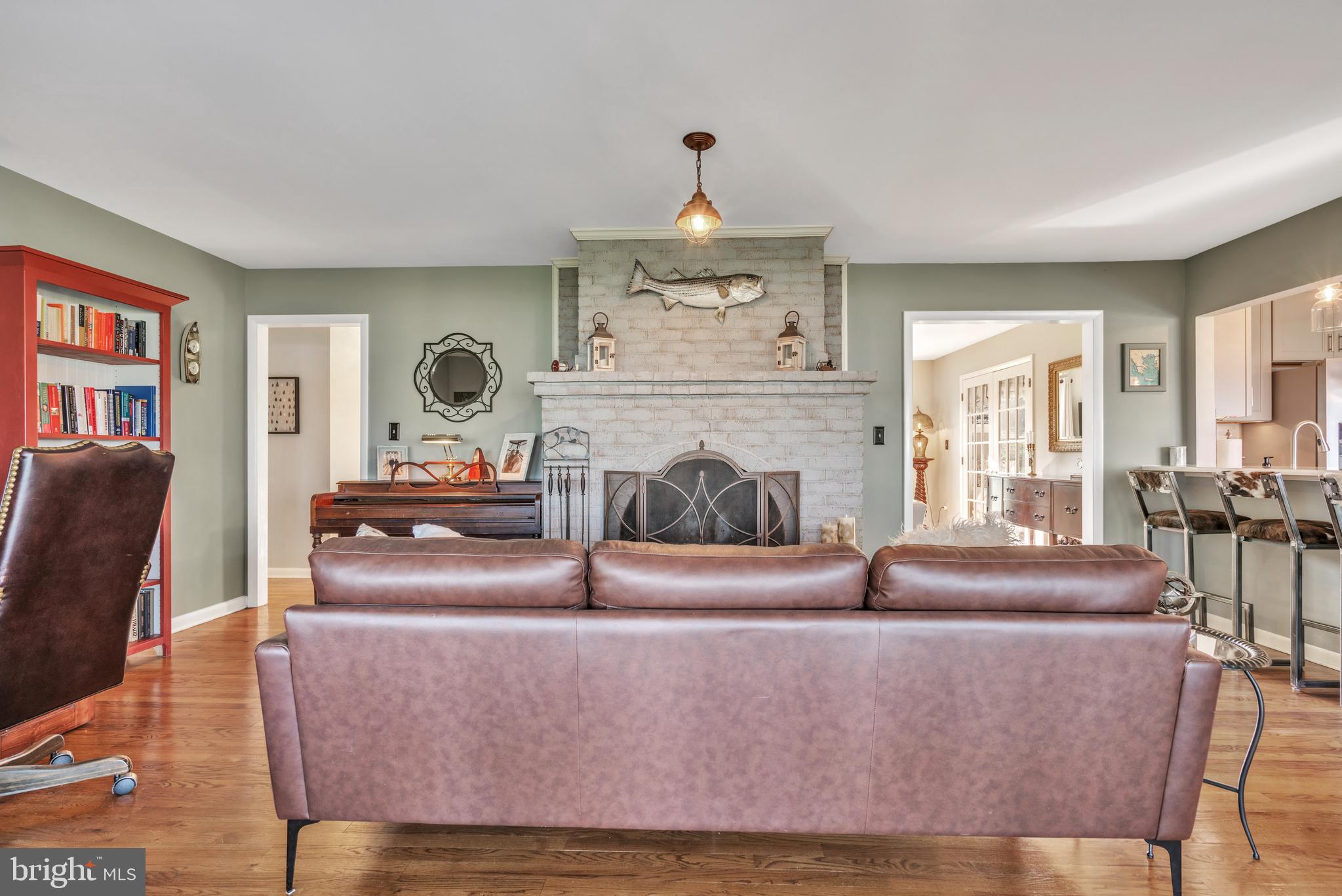 FERRY POINT - Residential