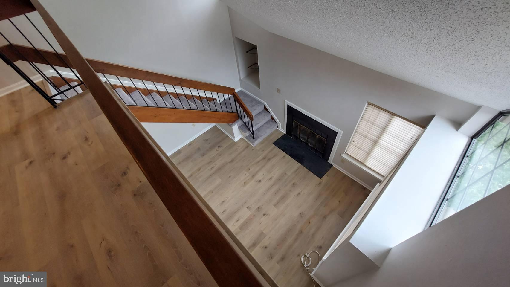 LAUREL LAKES - Residential