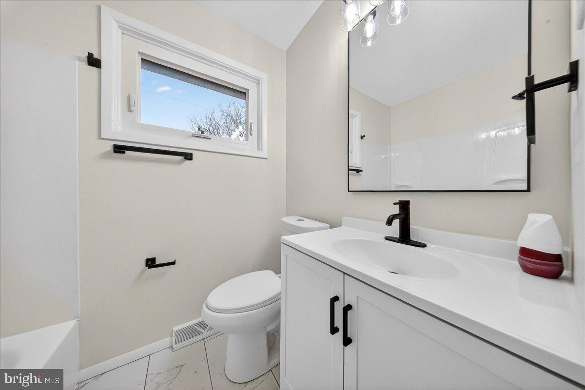 RADNOR GREEN - Residential